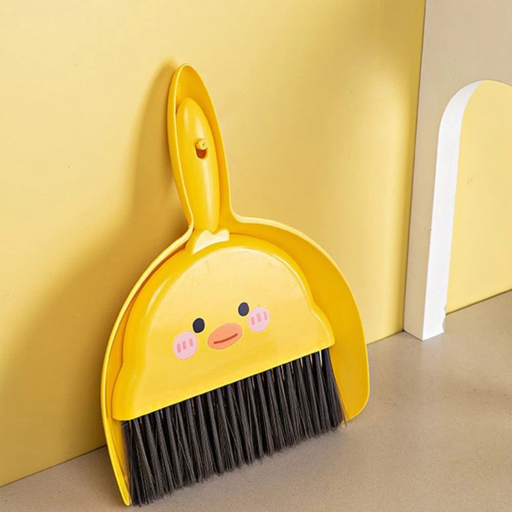 2 Sets Mini Broom Desktop Kids Sweeping Brush Toy Child Pupils Cleaning
