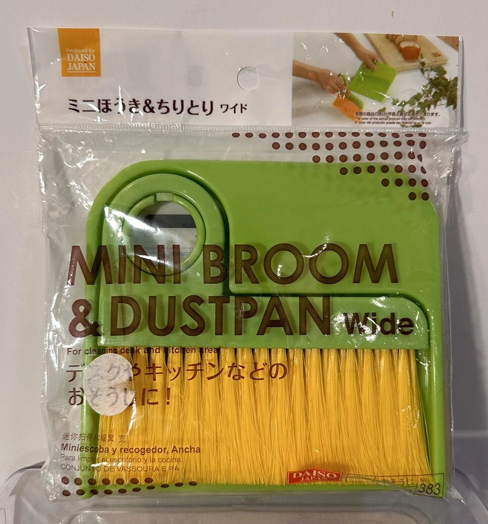 Daiso Desk Broom Set with Dustpan Mini Japan Import IT-17-12