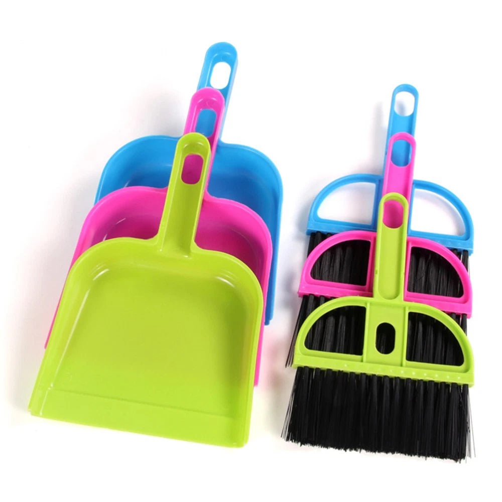 18 Sets Mini Broom and Dustpan Dust Remover Plastic Miniature Keyboard Sweeping