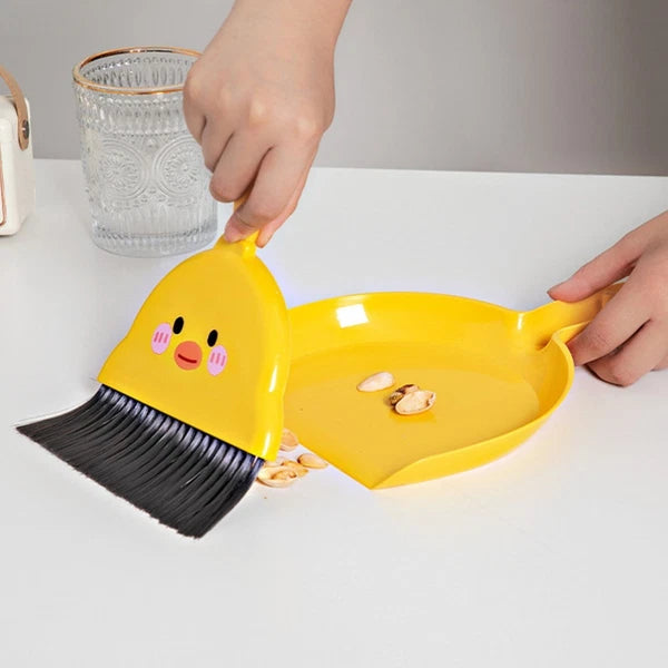 2 Sets Mini Broom Desktop Kids Sweeping Brush Toy Child Pupils Fireplace Table