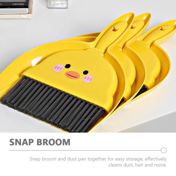 2 Sets Mini Broom Desktop Kids Sweeping Brush Toy Child Pupils Cleaning